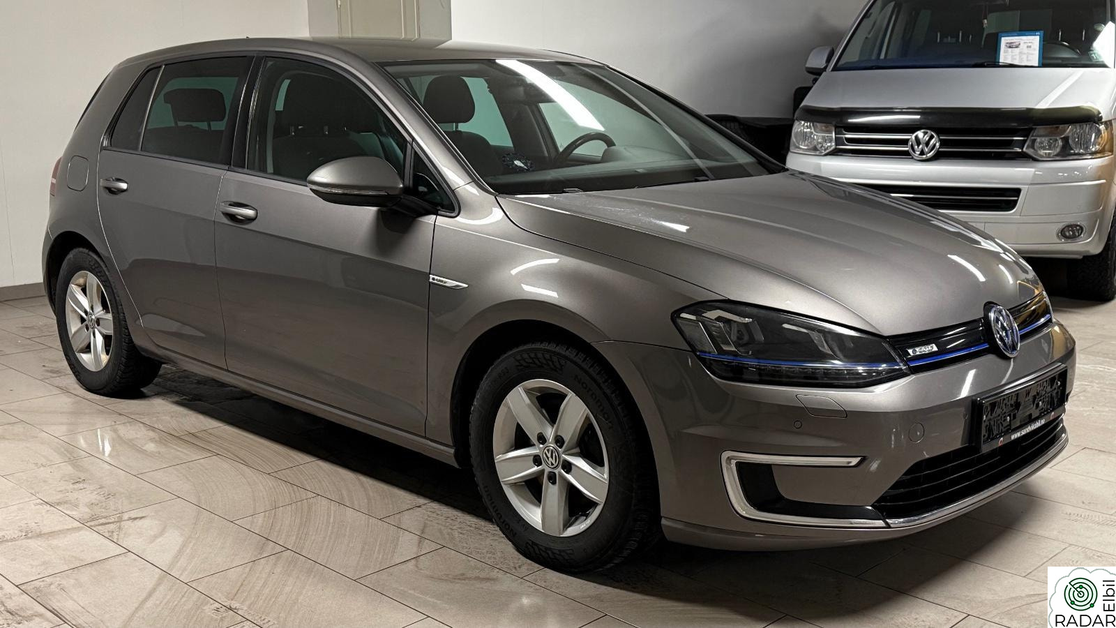 VOLKSWAGEN GOLF e-Golf Kamera ACC Navi Carplay EU-09.26 2 Eiere Norsk