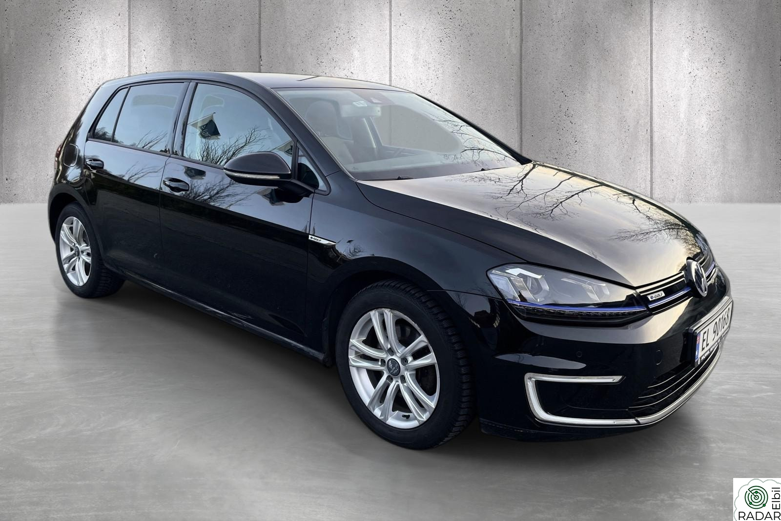VOLKSWAGEN GOLF 85KW | NY EU og Service | ACC/R.Kam/BT/Dab/Park.sens++