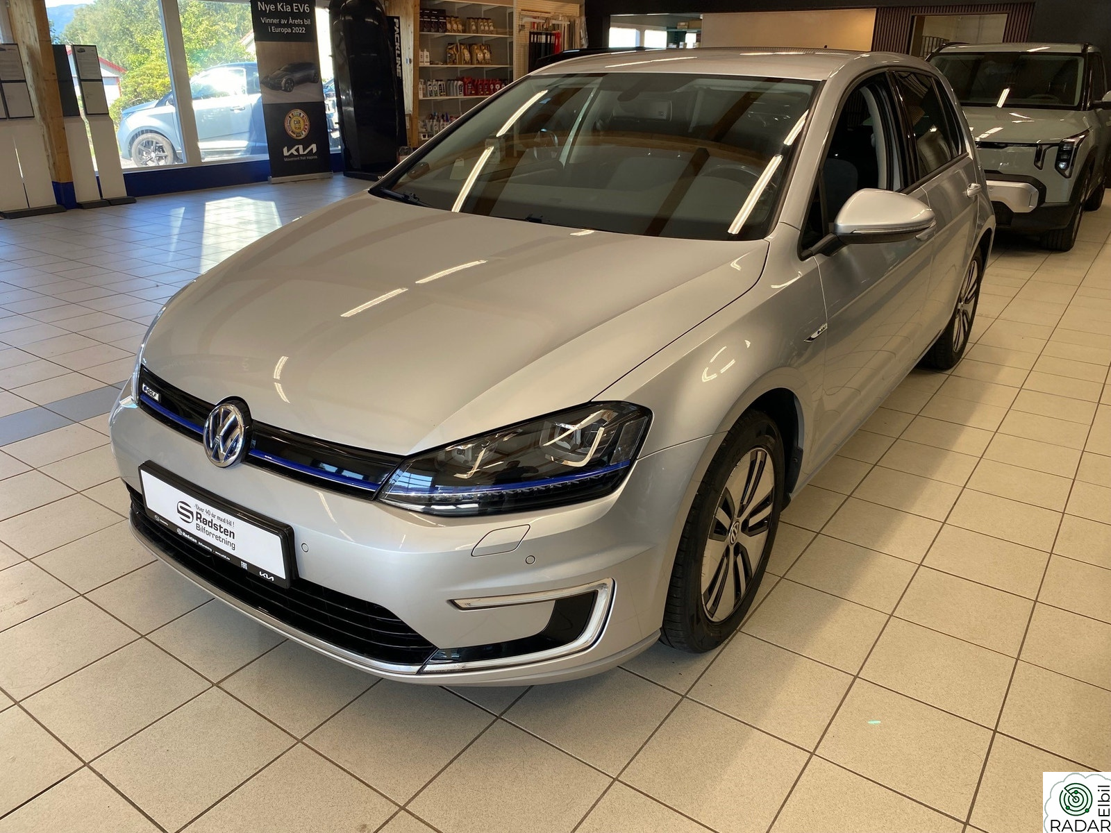 VOLKSWAGEN GOLF Dab.Navi.Rkamera.Lav km++