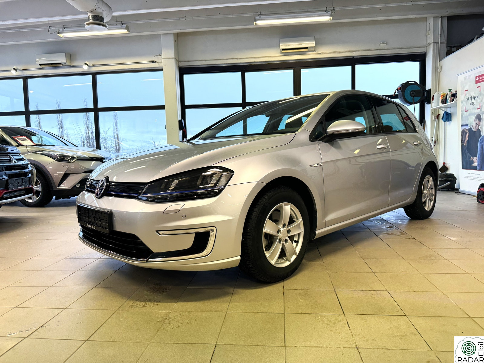 VOLKSWAGEN GOLF l Lav km