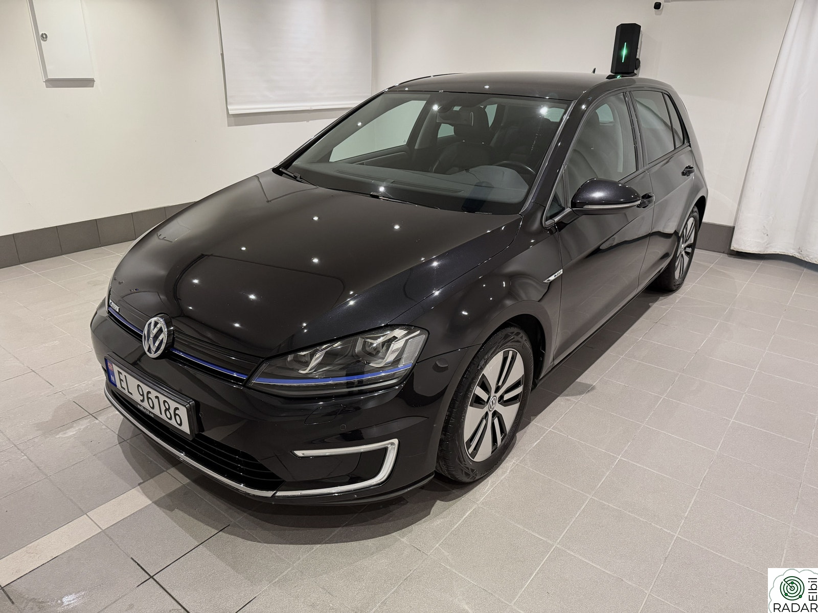 VOLKSWAGEN GOLF Exclusive Skinn