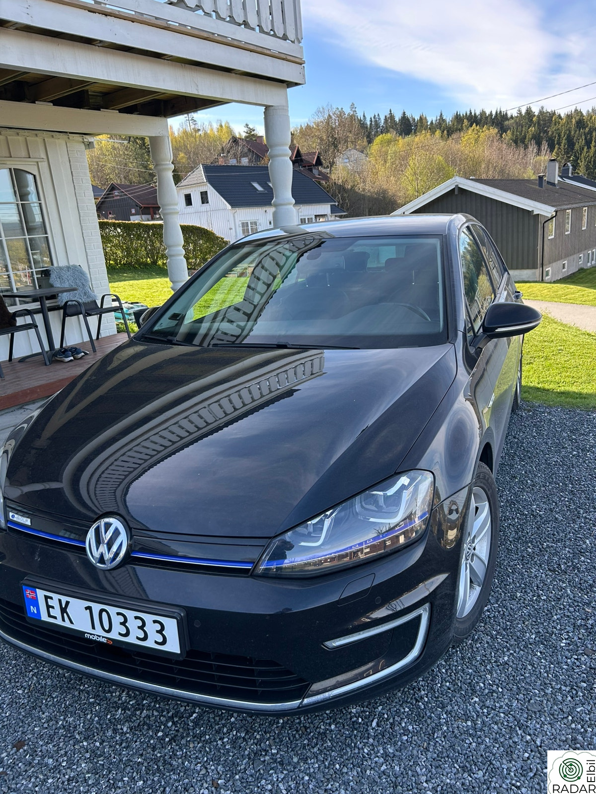 VOLKSWAGEN GOLF Fin og god E-golf med skinninteriør
