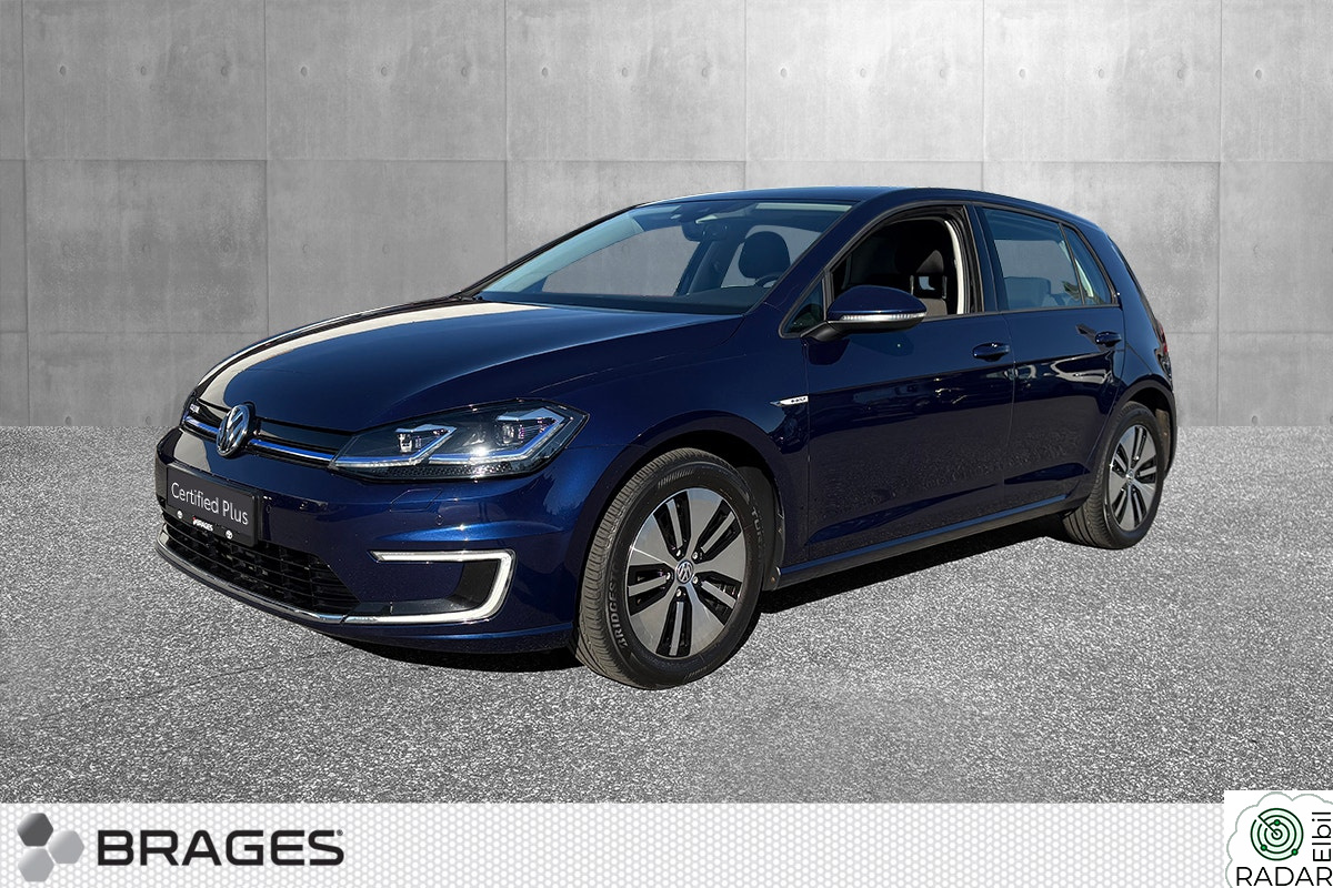 VOLKSWAGEN GOLF (basismodell) Rad.Cr,P.sens,Navi,Apple.C.P,And.Auto++