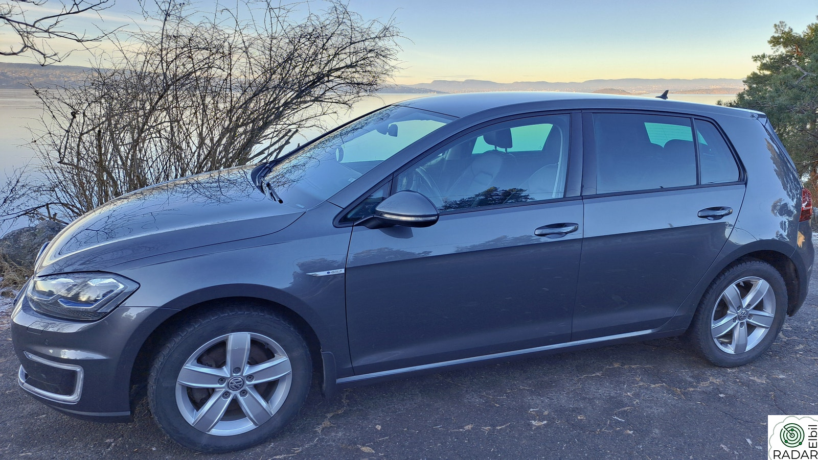 VOLKSWAGEN GOLF 136 HK, 300 km