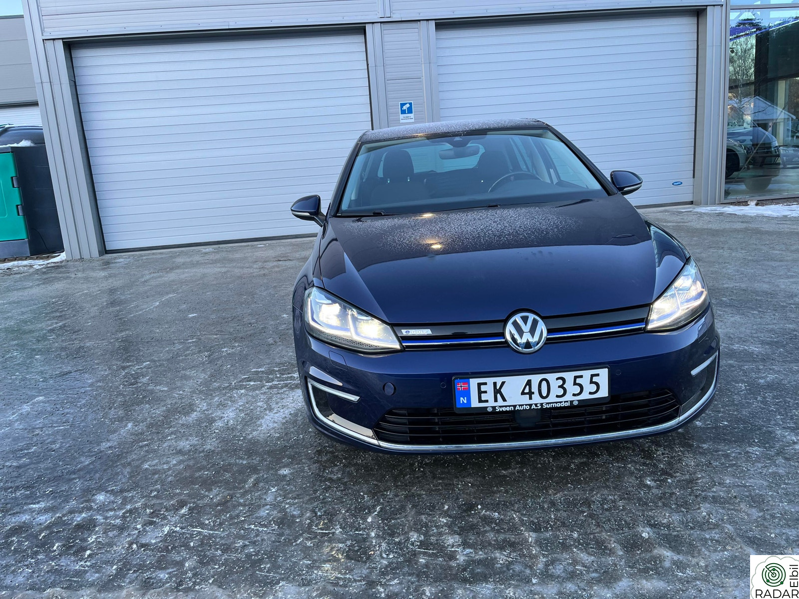 VOLKSWAGEN GOLF