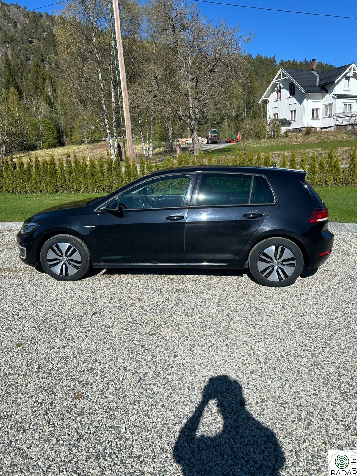 VOLKSWAGEN GOLF 136 hk 300 km