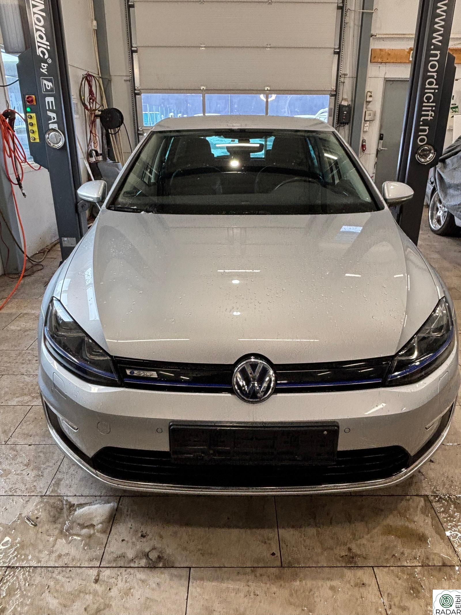 VOLKSWAGEN GOLF Exclusive, skinn, ryggekamera, lav km