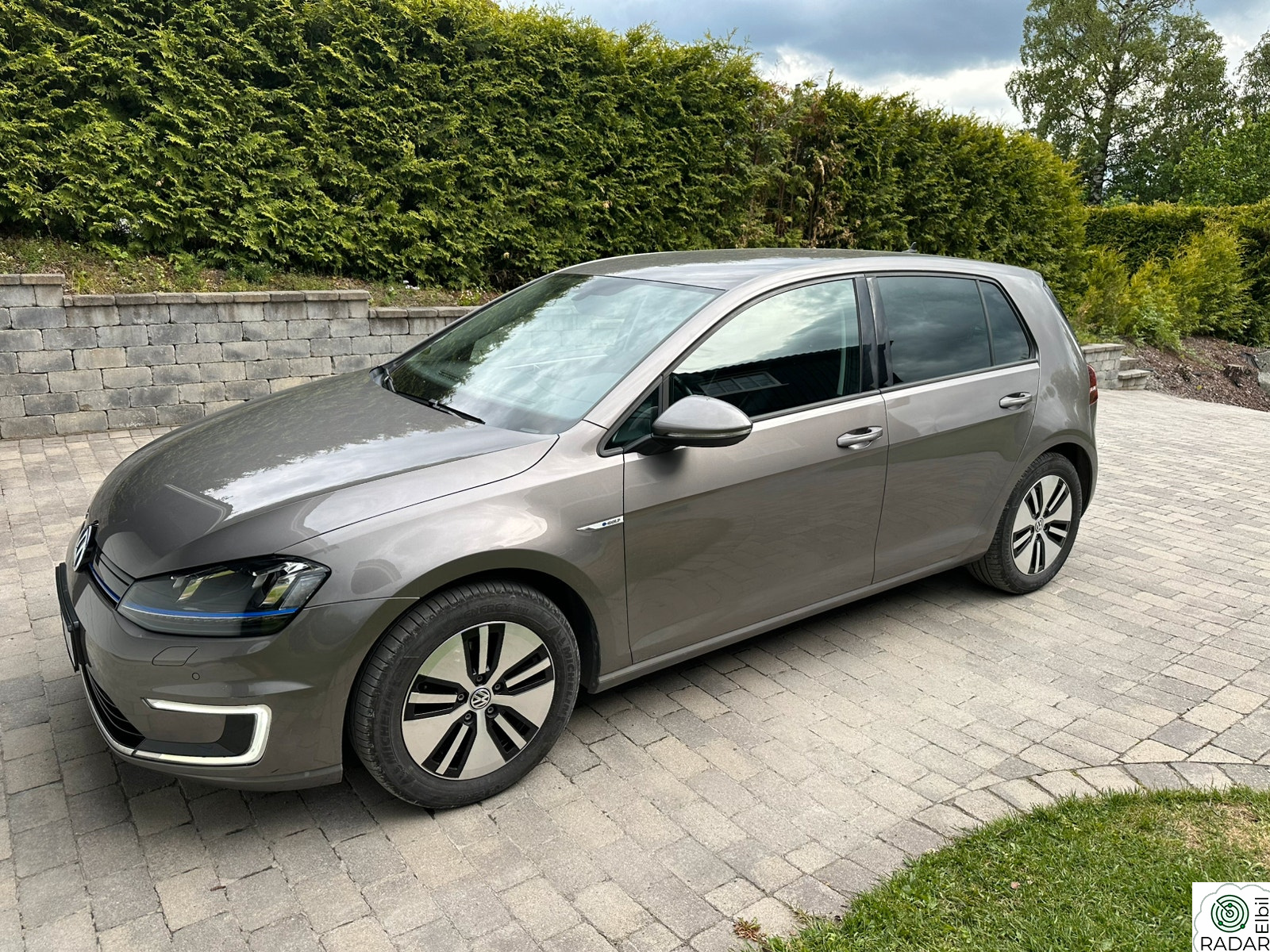 VOLKSWAGEN GOLF Exclusive