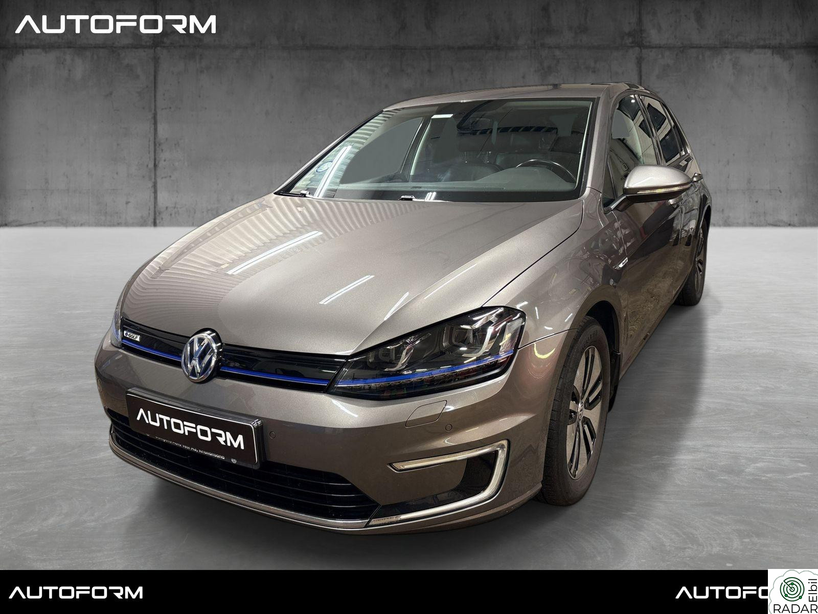 VOLKSWAGEN GOLF Exclusive, skinn, kamera, ny service