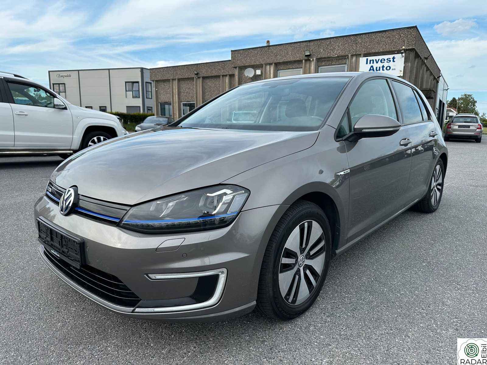 VOLKSWAGEN GOLF e-Golf 115Hk Navi K-Less DAB Kamera App Klima Cruise+++