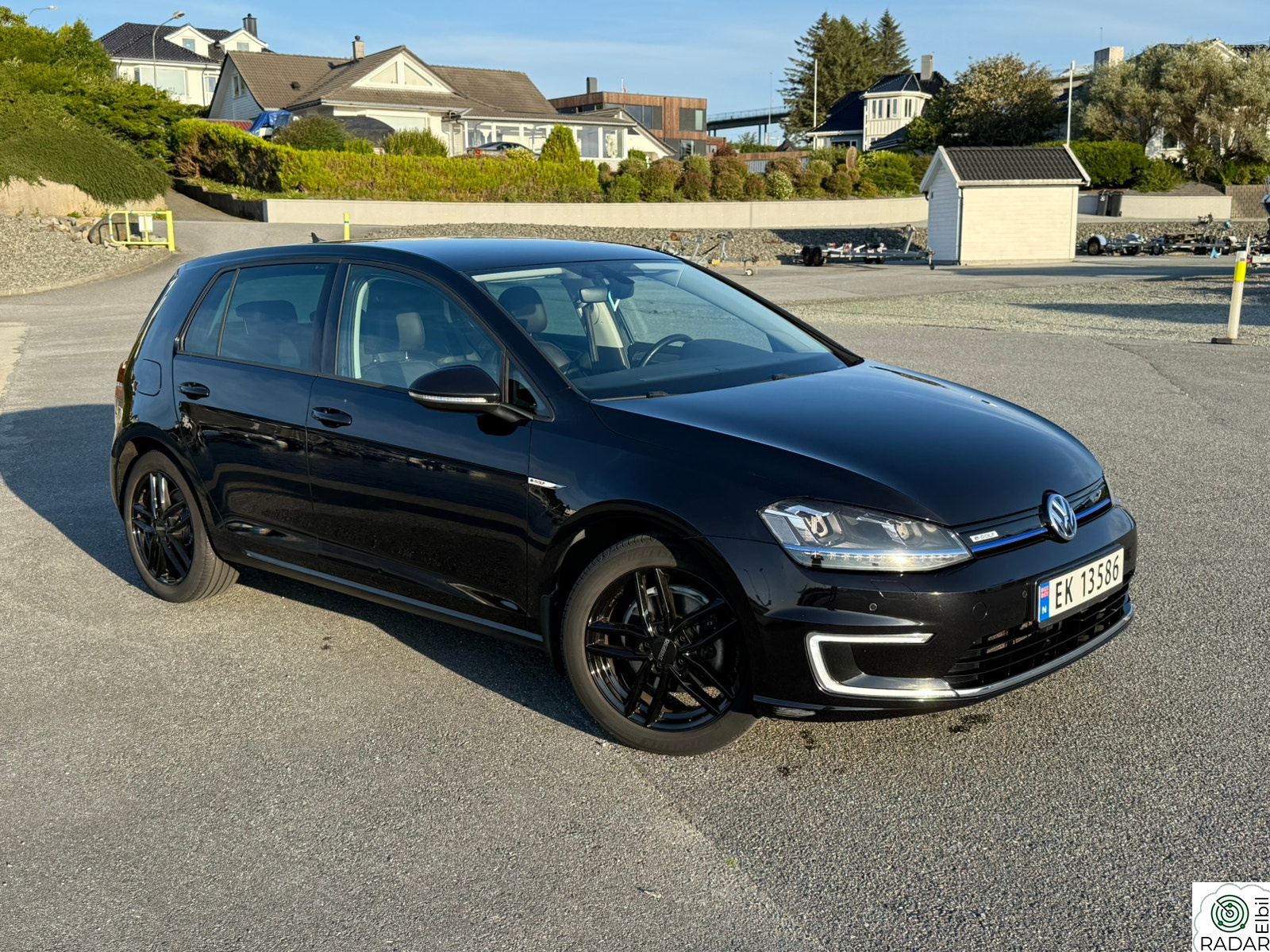 VOLKSWAGEN GOLF Exclusive Ryggekam. - Keyless - Skinn - Navi - CarPlay