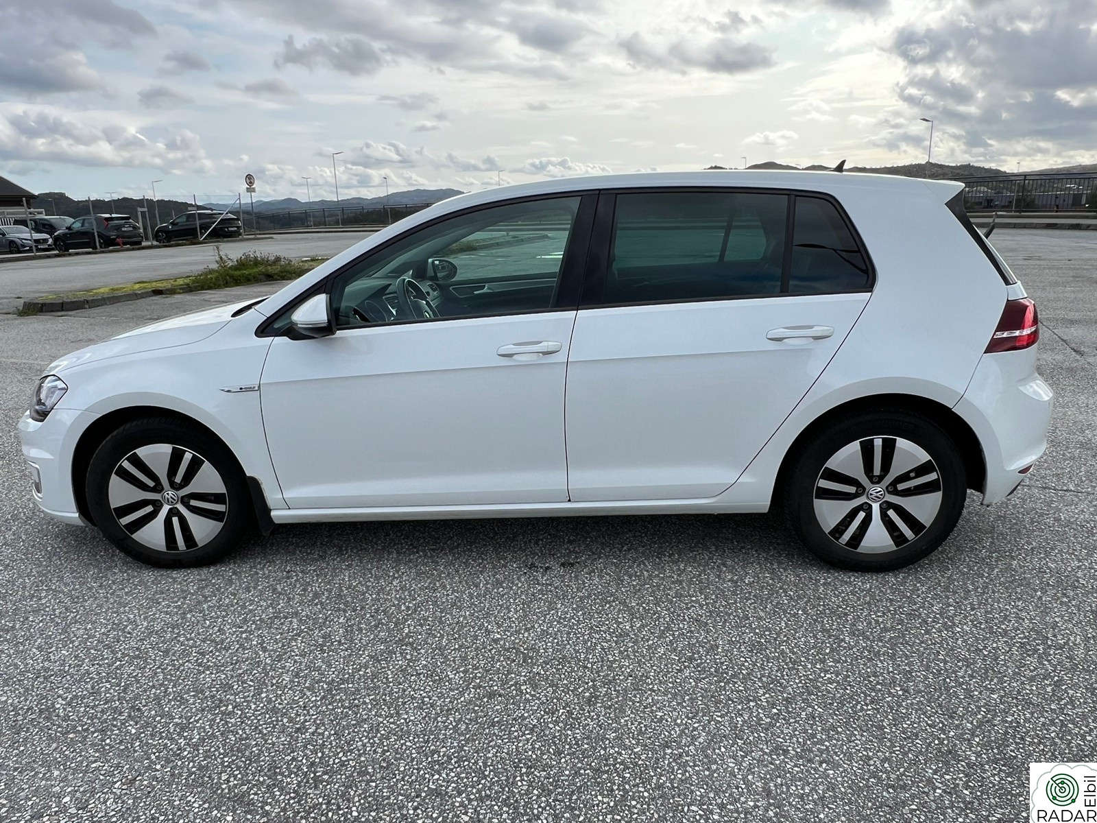 VOLKSWAGEN GOLF E-GOLF 0KW