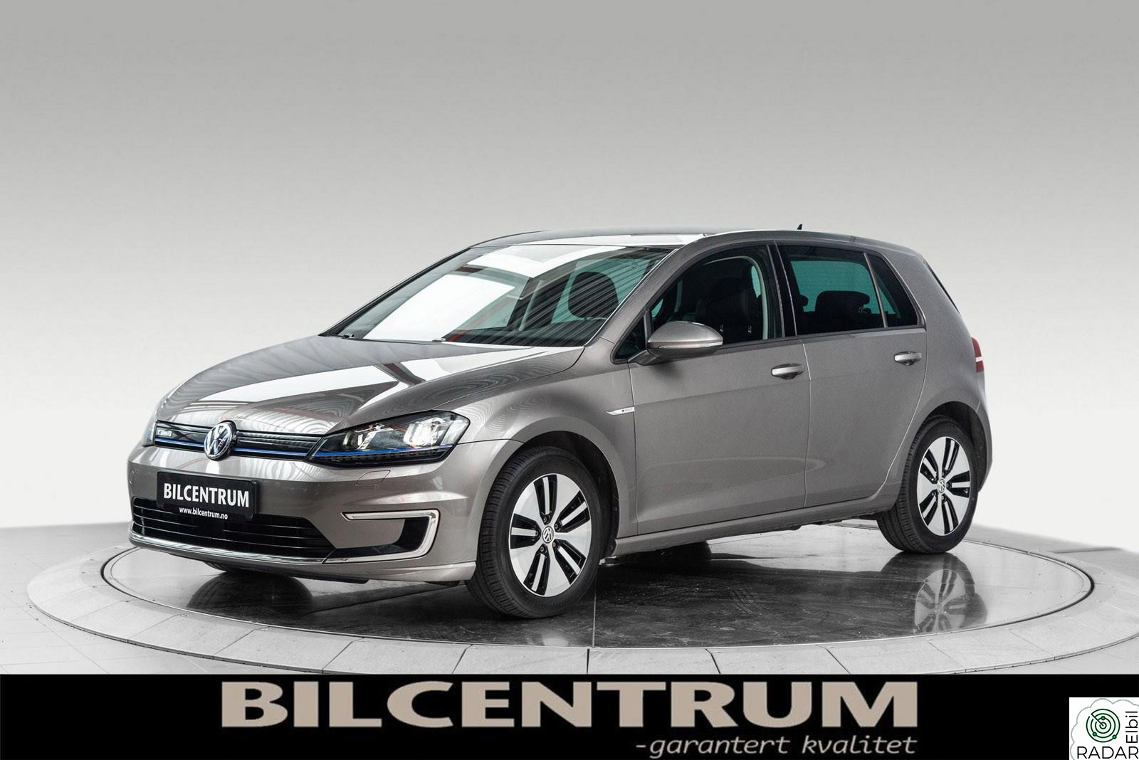 VOLKSWAGEN GOLF E-Golf Skinn-ACC-KAMERA-NAVI-LAVKM-VELHOLDT+++