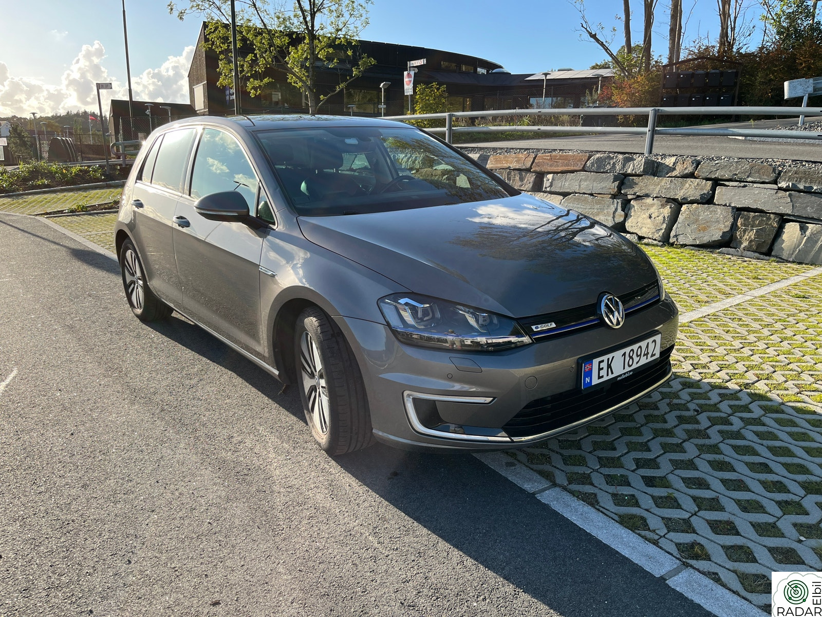 VOLKSWAGEN GOLF E-Golf