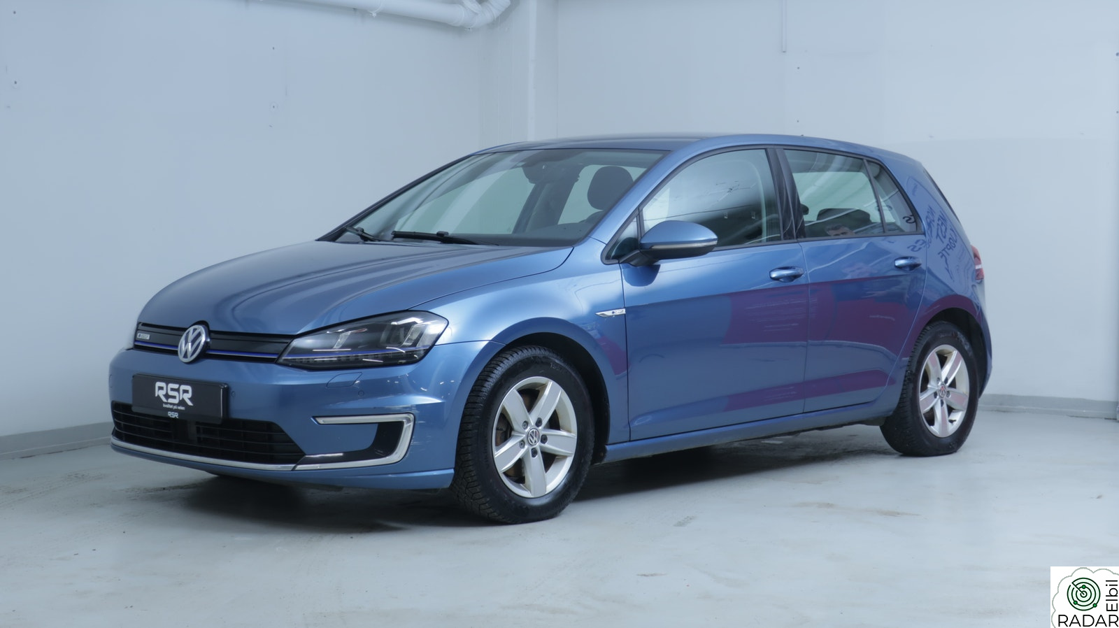 VOLKSWAGEN GOLF Exclusive - Tøff farge! - 857,- i mnd.