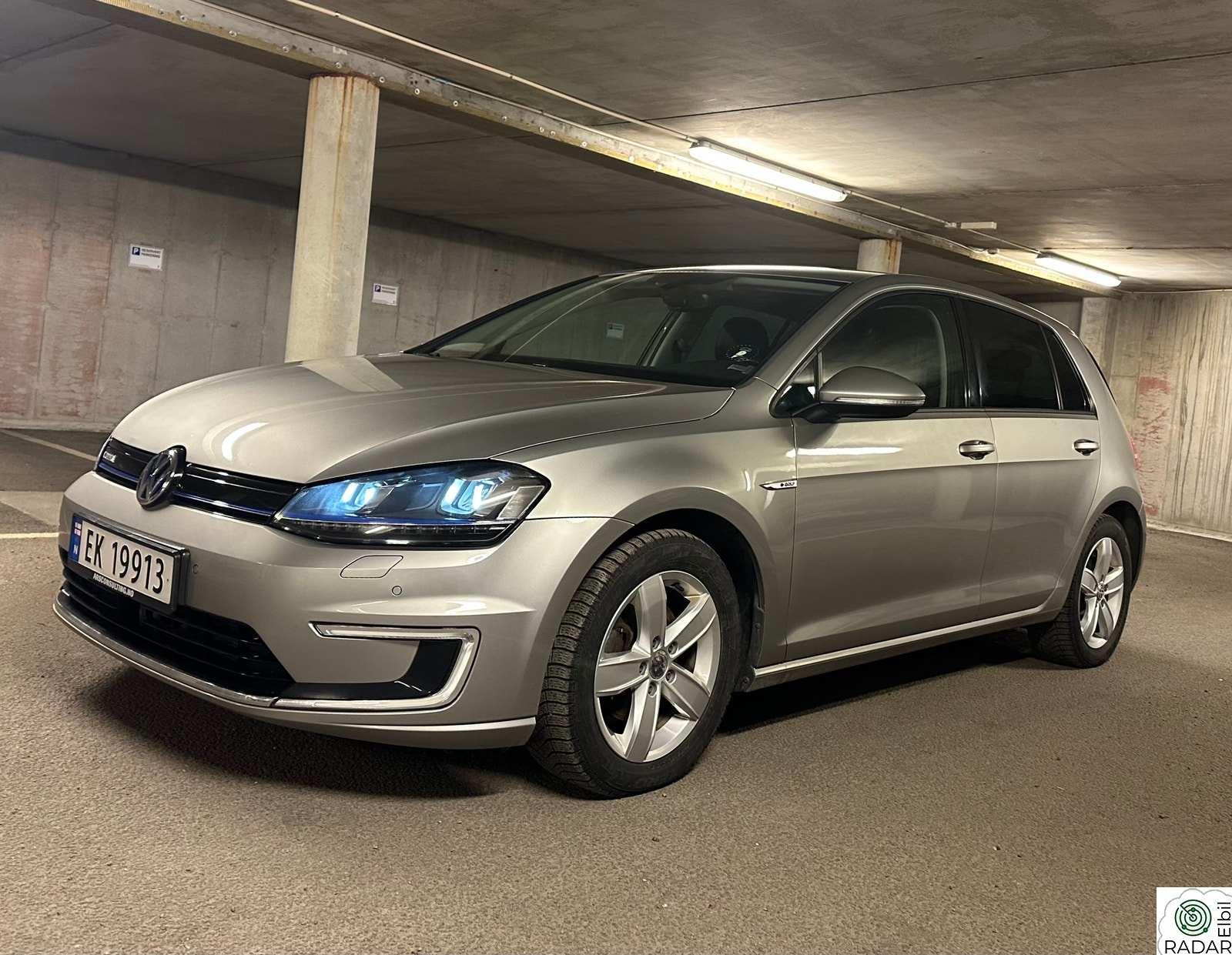 VOLKSWAGEN GOLF Exclusive