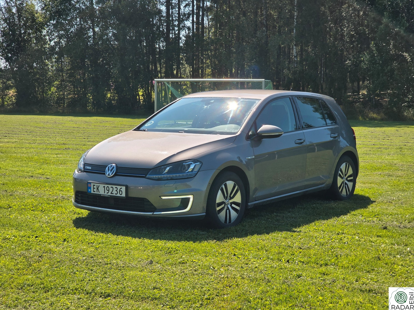 VOLKSWAGEN GOLF Exclusive
