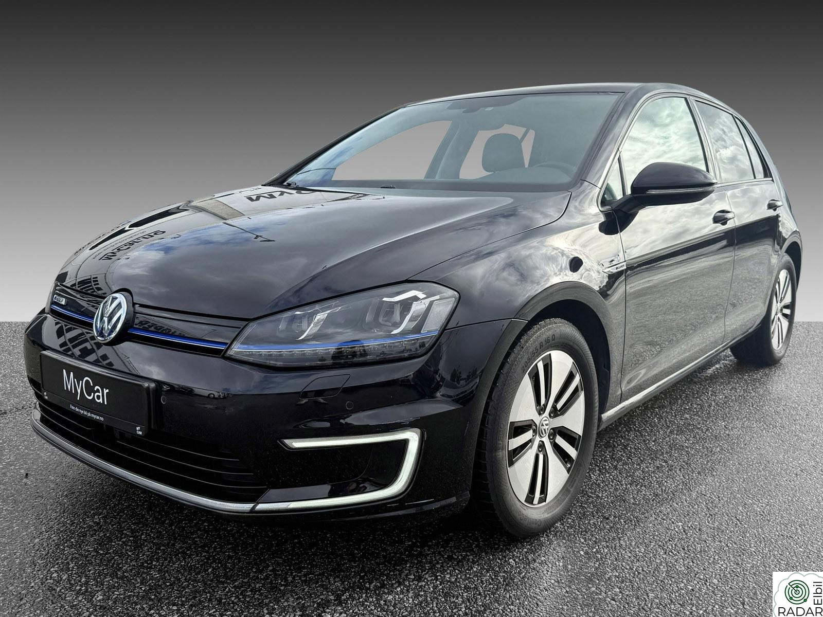 VOLKSWAGEN GOLF ACC/Keyless/Skinn/DAB+/Navi/PDC/FSH-merkeforhandler++