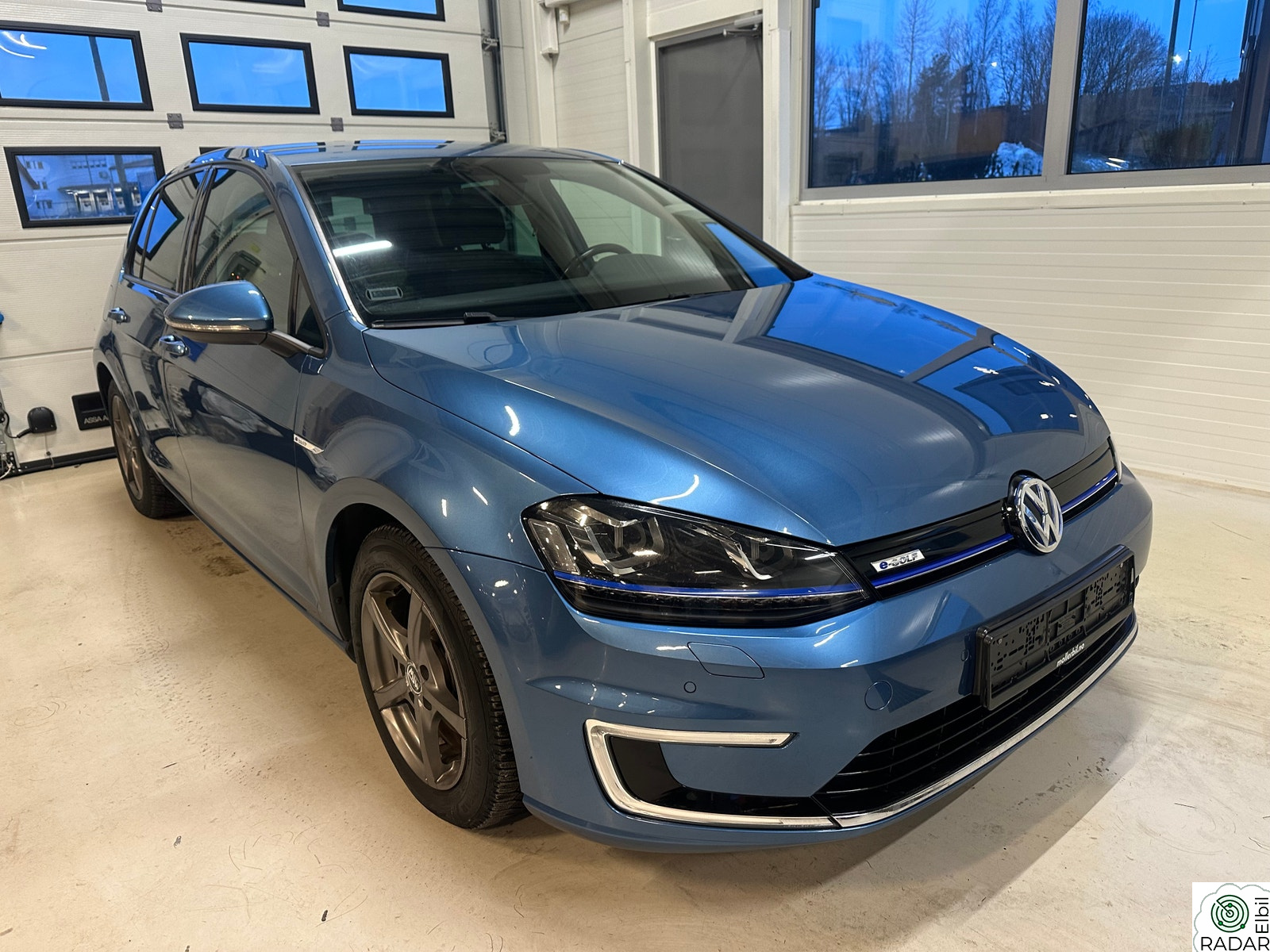 VOLKSWAGEN GOLF e-Golf ExclusivePakke Skinn Navi PDC Cruise DAB Eu-2028