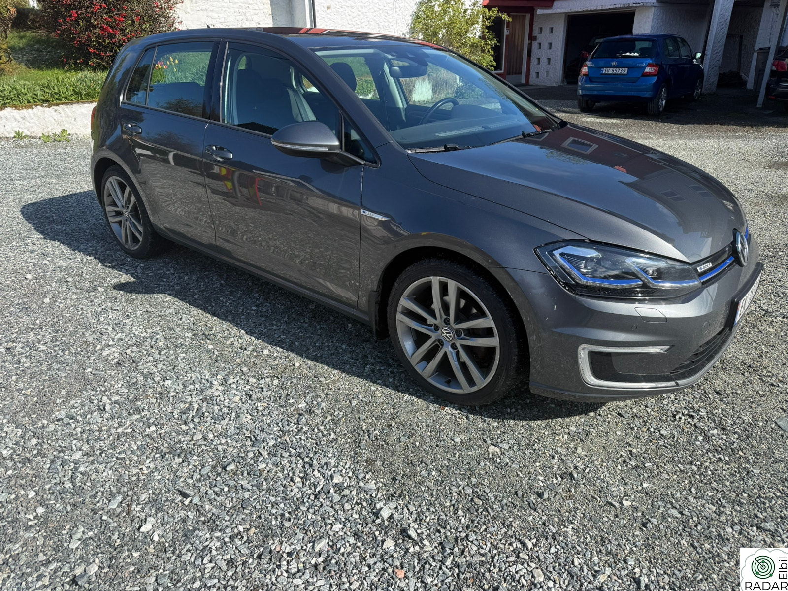 VOLKSWAGEN GOLF 136HK, 300km (WLTP) 23-240km i praksis