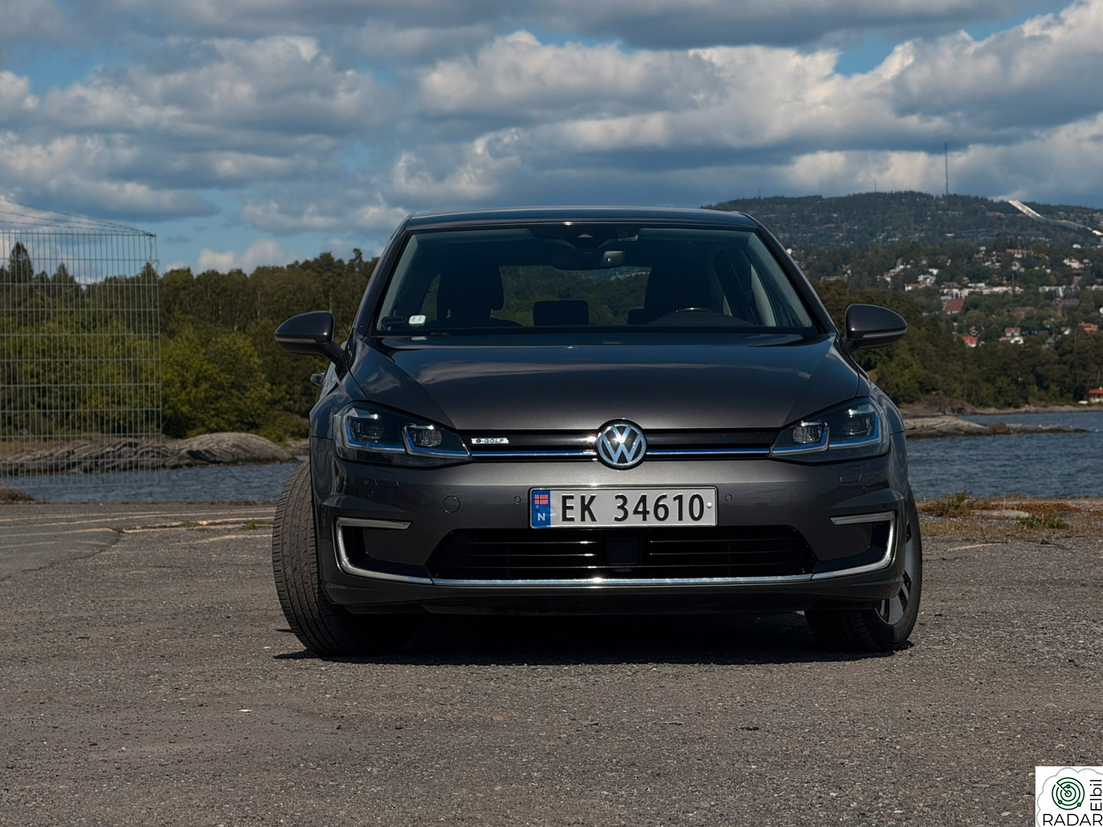 VOLKSWAGEN GOLF E-GOLF (300 km) COMFO 100 E1F