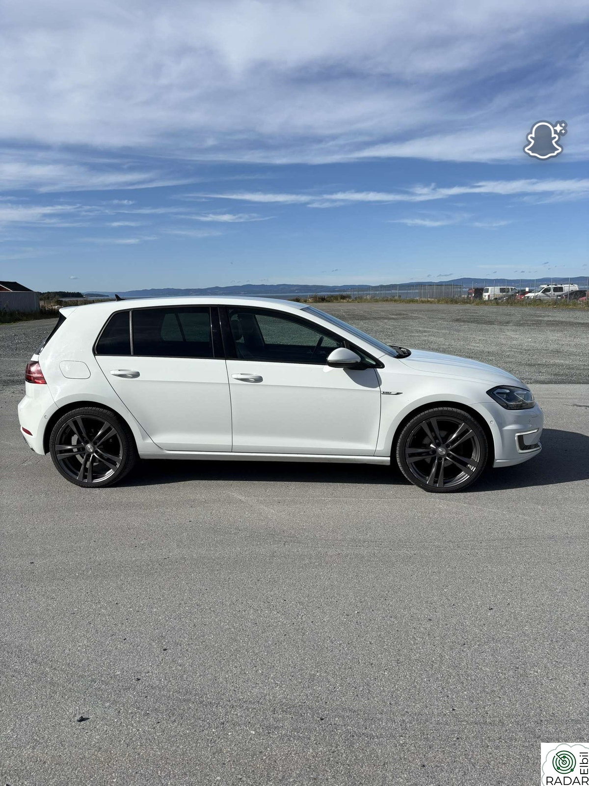 VOLKSWAGEN GOLF 300 km Rekkevidde