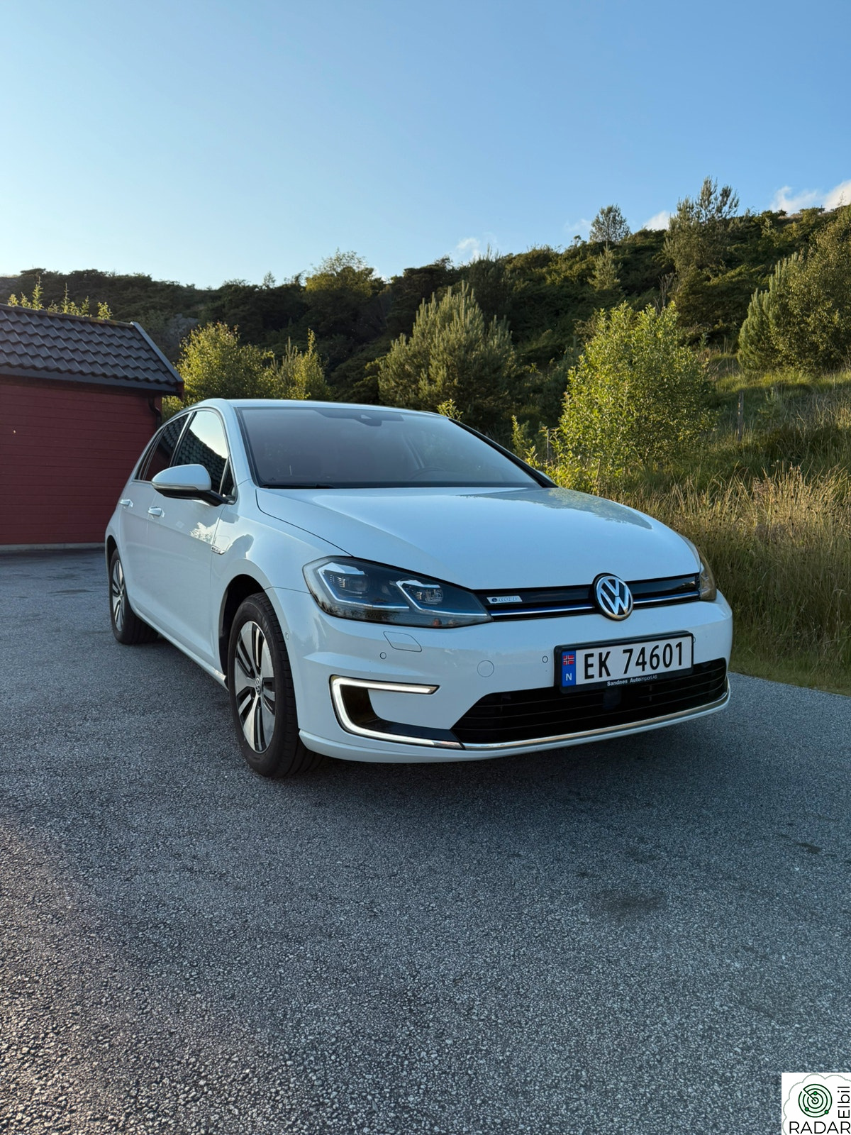 VOLKSWAGEN GOLF 300KM/Dynaaudio/V.pumpe/ryggekamera/Acc++