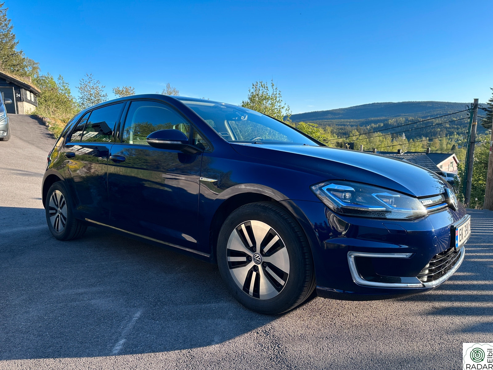 VOLKSWAGEN GOLF 300km/136hk/Activ Info/Kam/Led/ACC/Navi//Norsk/Ny EU/