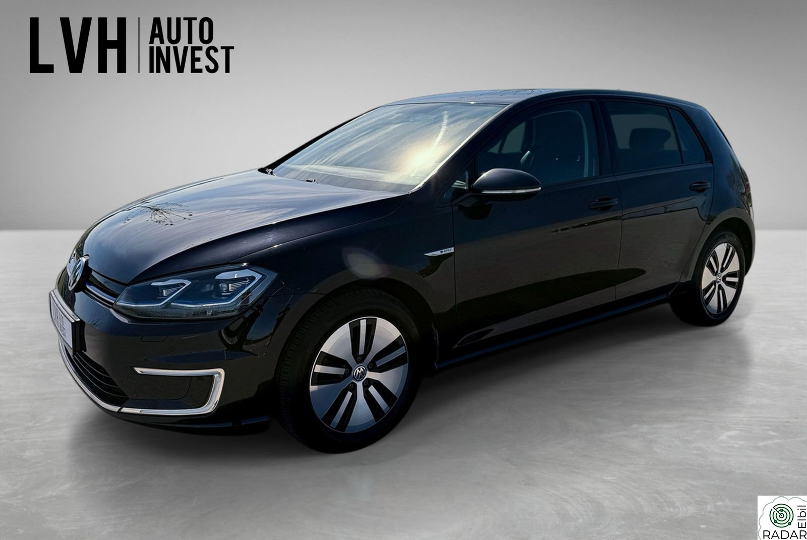VOLKSWAGEN GOLF 300KM  Virtual cockpit ACC R-Kamera NAVI