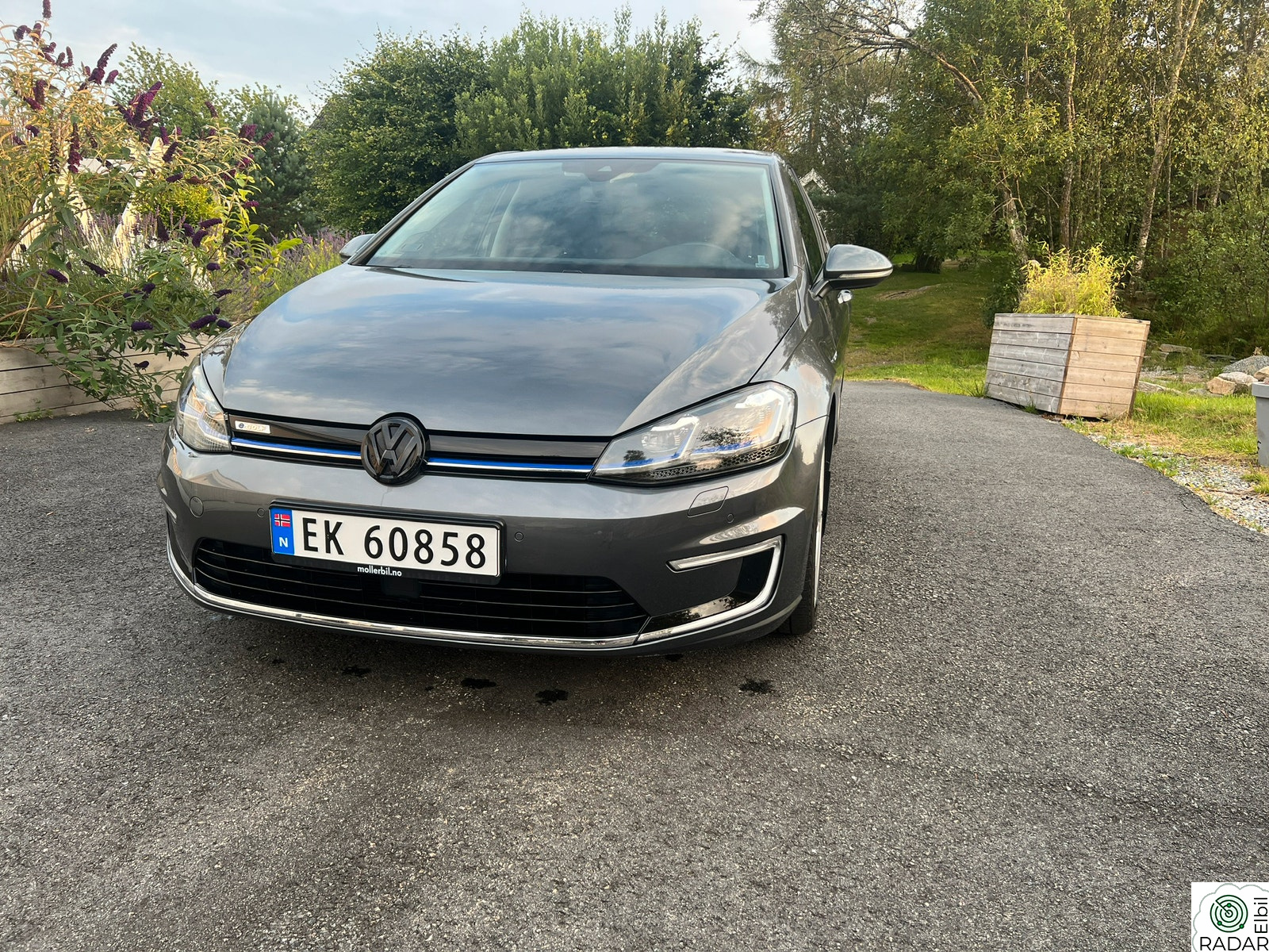 VOLKSWAGEN GOLF FL300/136 hk/ 232 km rekkevidde WLTP, godt utstyrt
