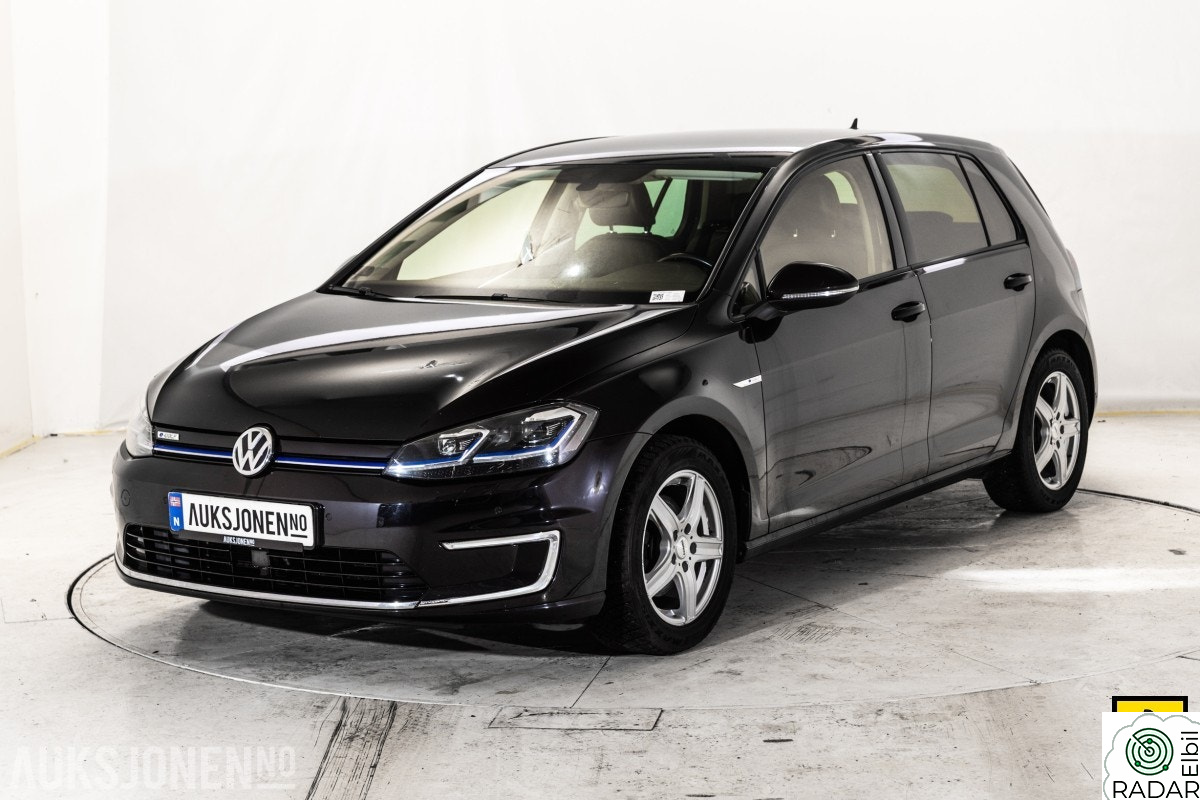 VOLKSWAGEN GOLF NORSK 136HK SKINN KEYLESS KAMERA