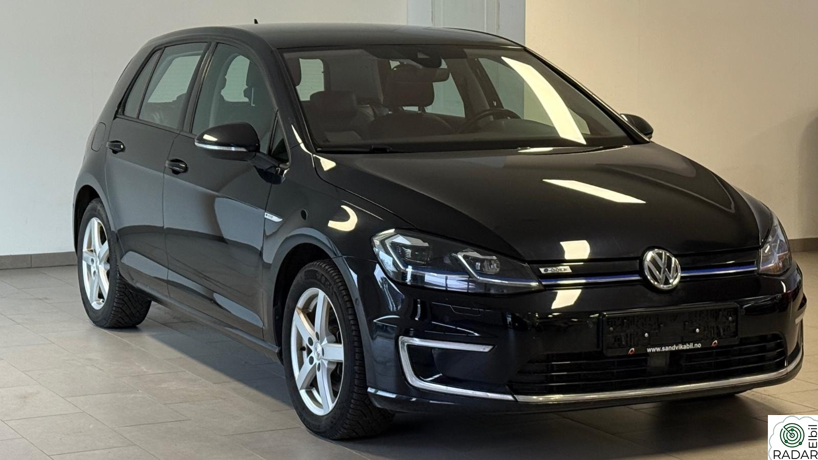 VOLKSWAGEN GOLF e-Golf 300Km ACC DigDis Navi Pdc Kamera EU-03.27 1 Eier