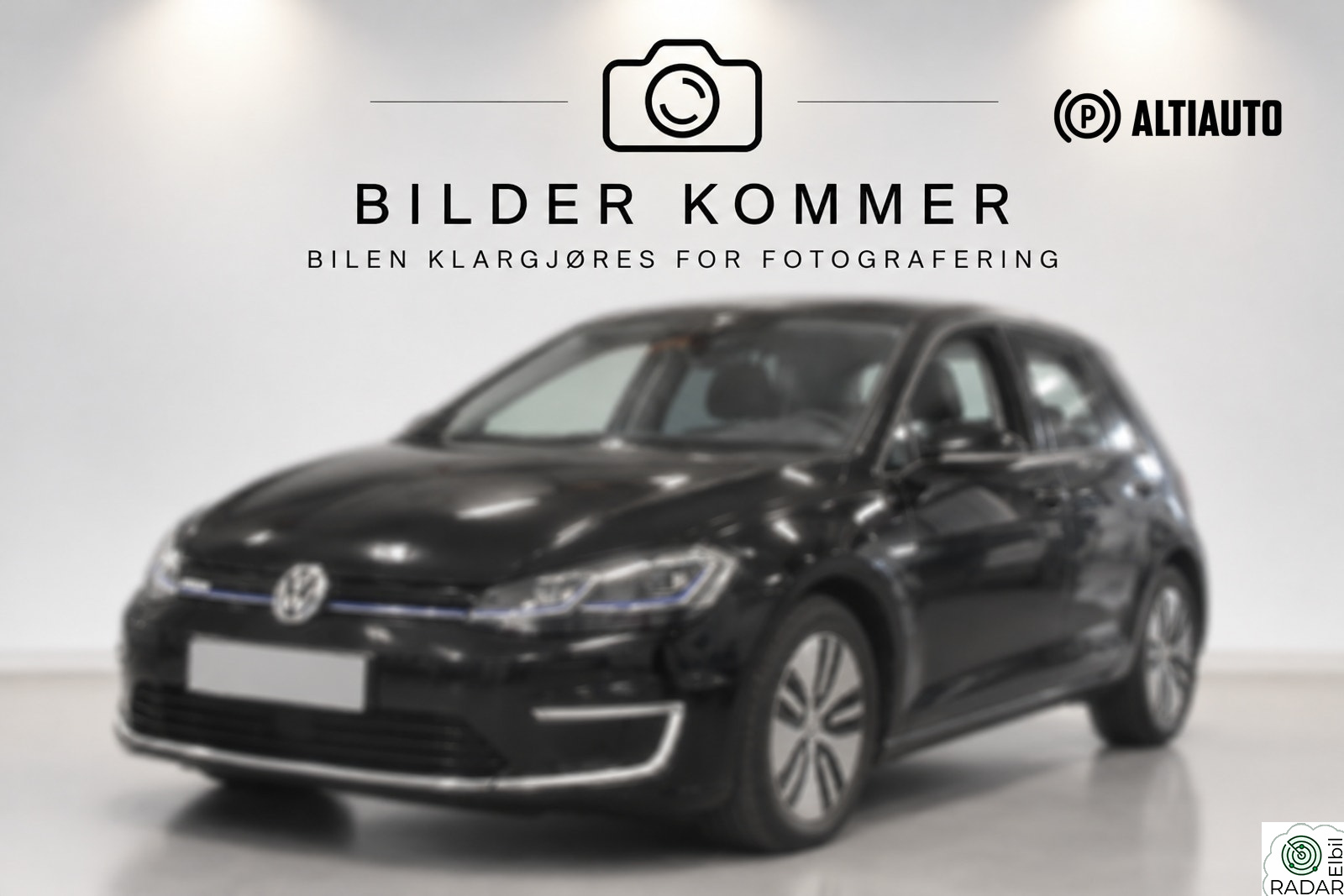 VOLKSWAGEN GOLF ACTIVE INFO/ ADAPTIV CRUISE/ R.KAM/ CCS/ LED/ NAVI/ DAB