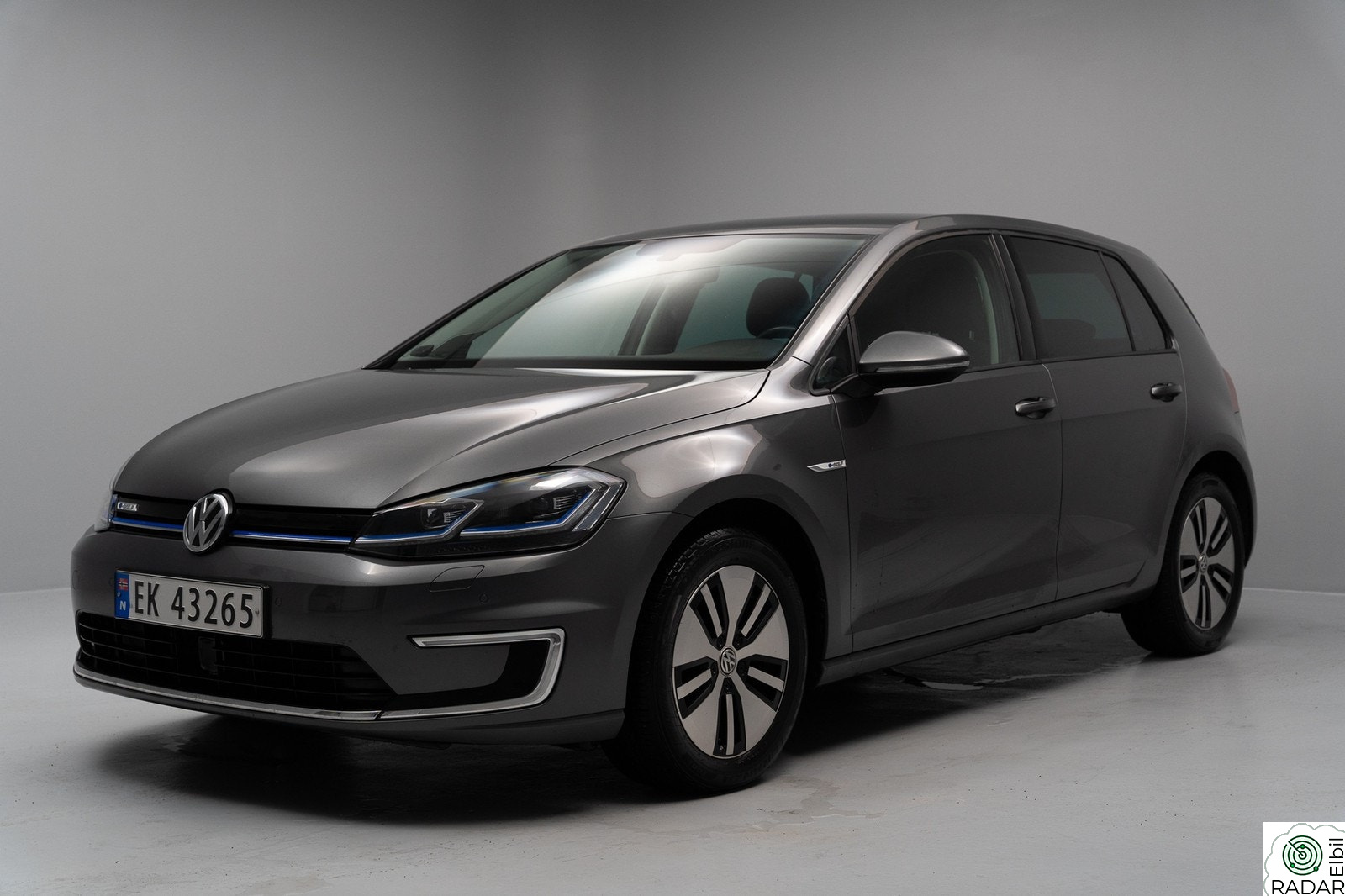 VOLKSWAGEN GOLF TOPPUTSTYRT/SKINN - rekkevidde 300 km