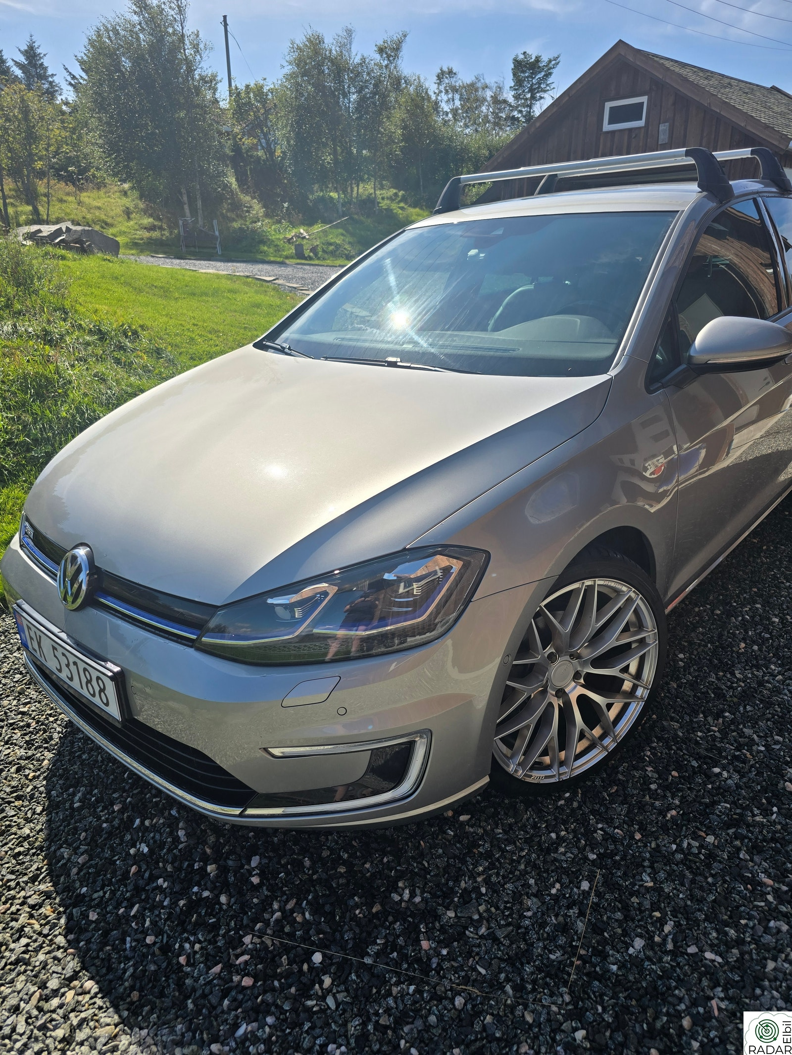VOLKSWAGEN GOLF Alt av utstyr