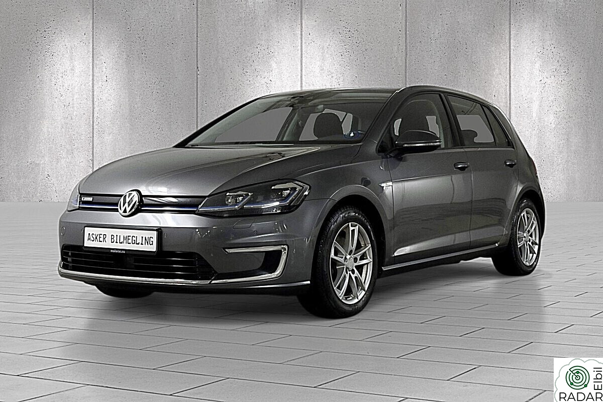 VOLKSWAGEN GOLF Comfort 300km/ACC/DigitalCockpit/DynAudio/kamera/navi++