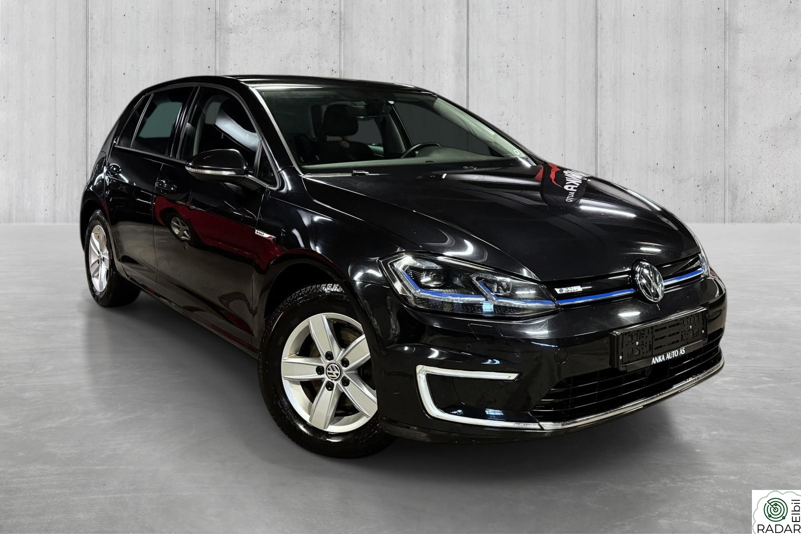 VOLKSWAGEN GOLF 300WLTP/ACC/Navi/DAB/P.Varmer/Led/Norsk/EU 2027