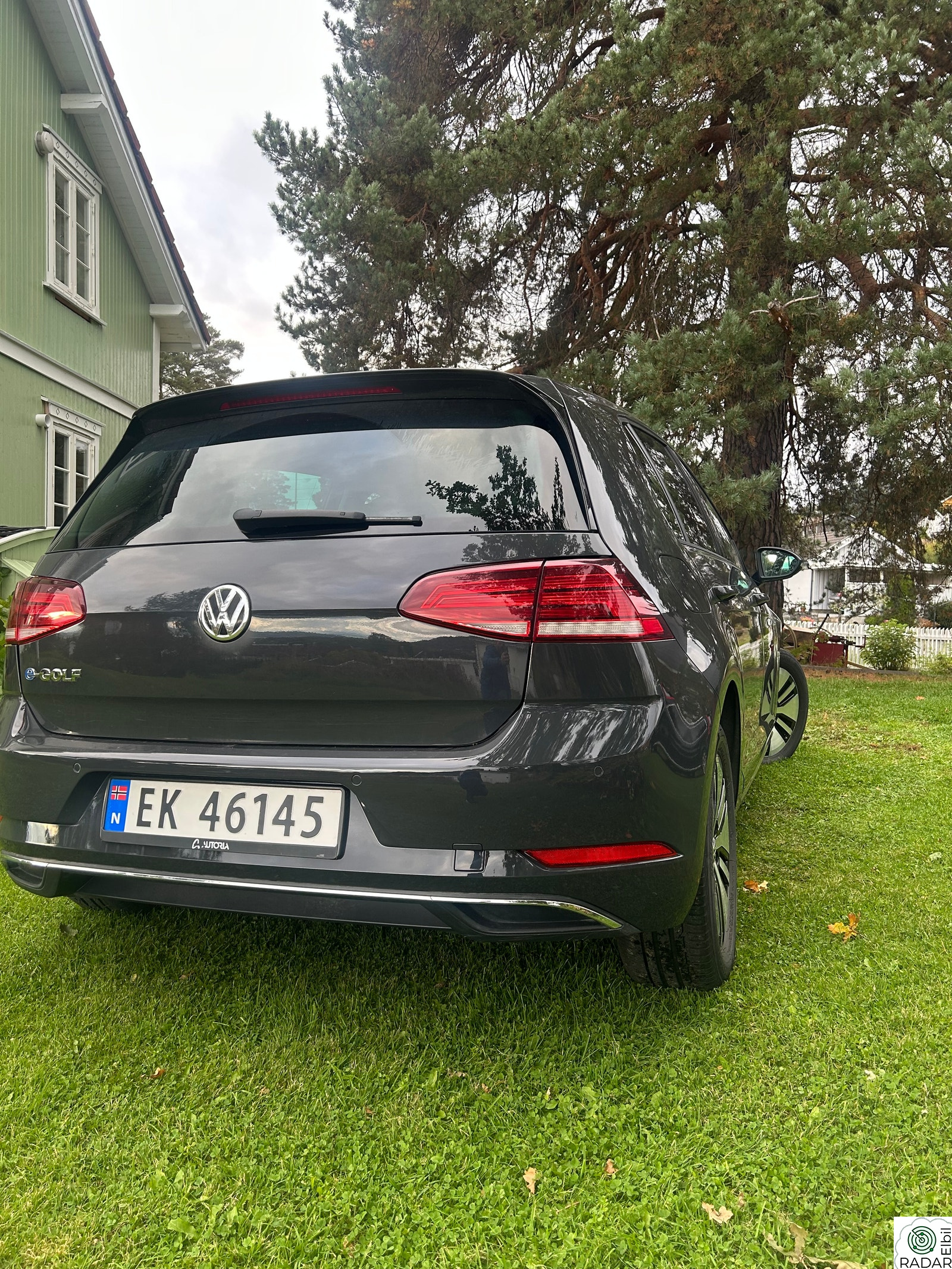 VOLKSWAGEN GOLF Exclusive skinn 300km wltp
