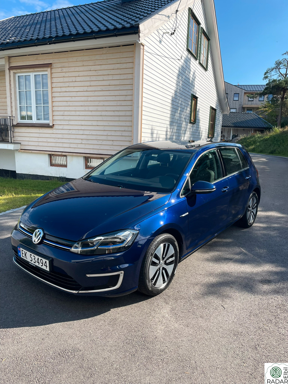 VOLKSWAGEN GOLF