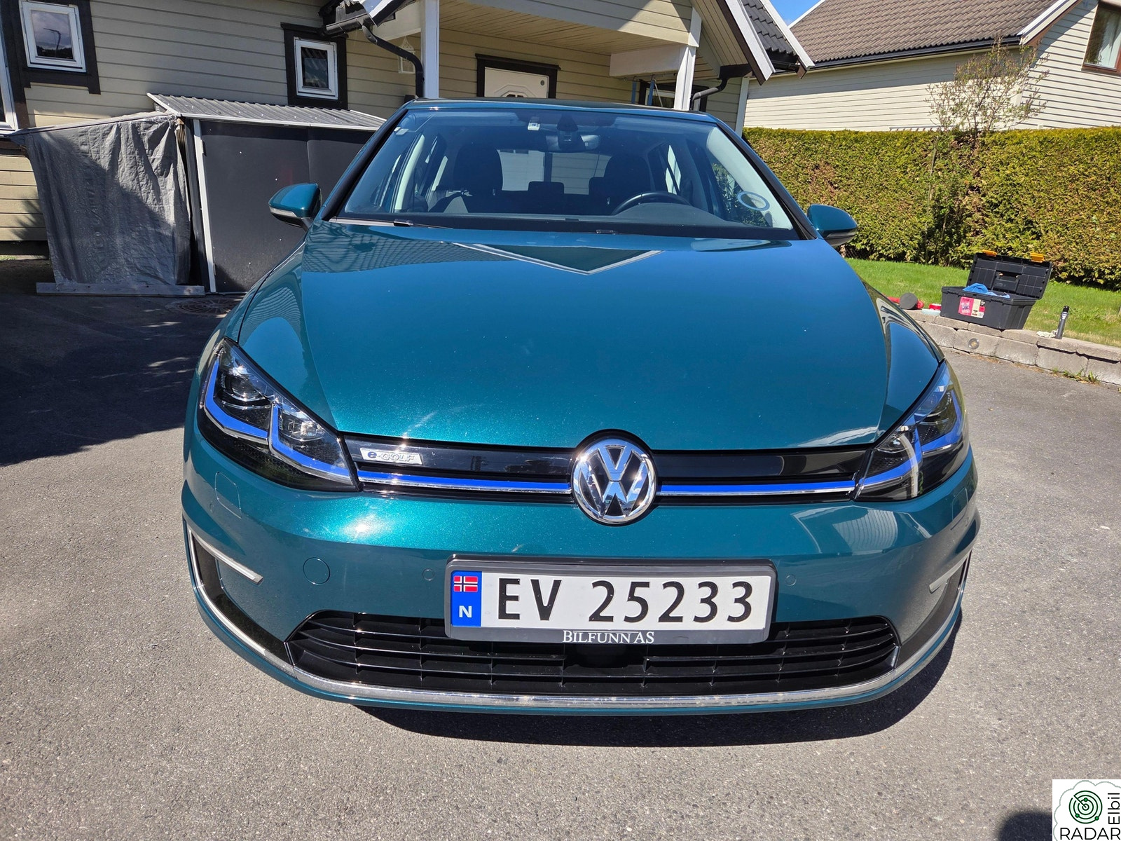 VOLKSWAGEN GOLF Volkswagen Golf 300 km