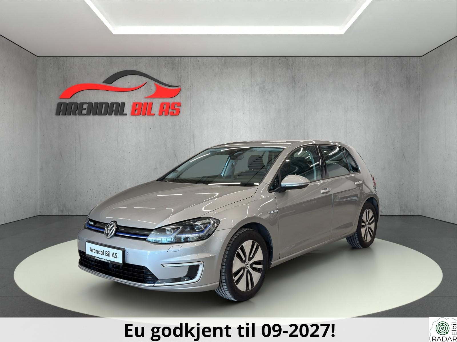 VOLKSWAGEN GOLF 100KW 300KM, 1 Eier, Varmepumpe, Navi, Acc, Norsk!