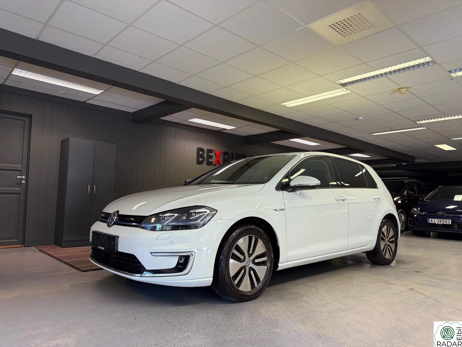 VOLKSWAGEN GOLF 300KM,Ryggekamera,Navi,ACC,apple carplay,Led++++