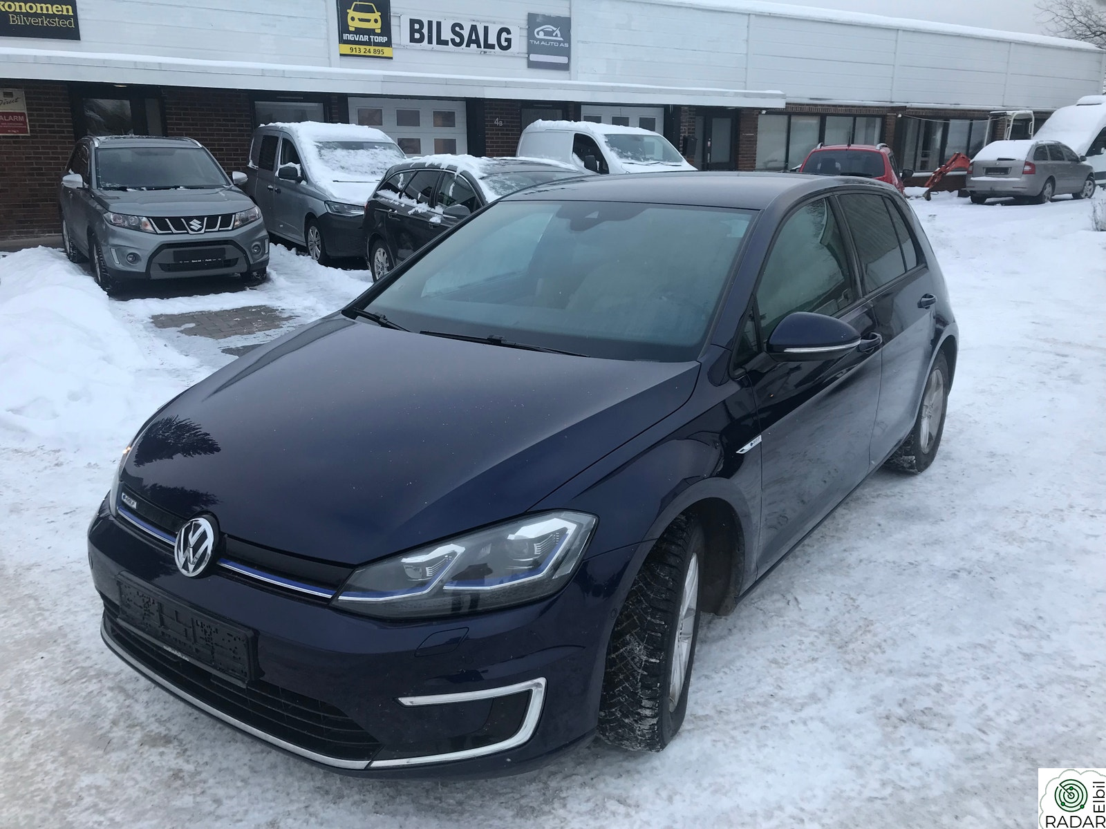 VOLKSWAGEN GOLF AUTOMAT SKINN NAVI NY BATTERITEST