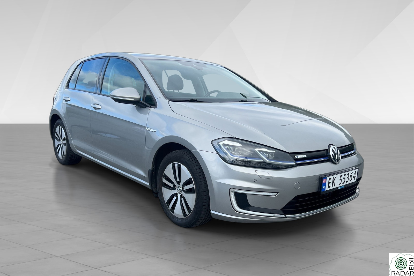 VOLKSWAGEN GOLF e-Golf - 300km WLTP - ACC/DAB+/Keyless/LED/Kamera