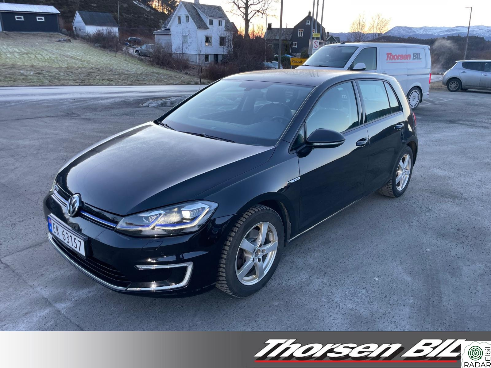 VOLKSWAGEN GOLF 300km Skinn/Kamera/ACC/Varmepumpe(lav km stand)