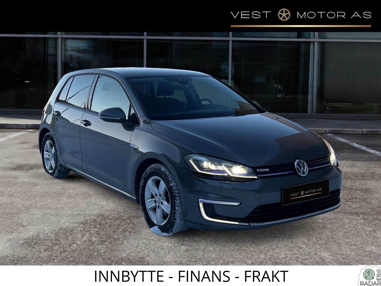 VOLKSWAGEN GOLF 300 WLPT / ACC / V.Pumpe / R.kam / EU27 / Bt / Dab +++