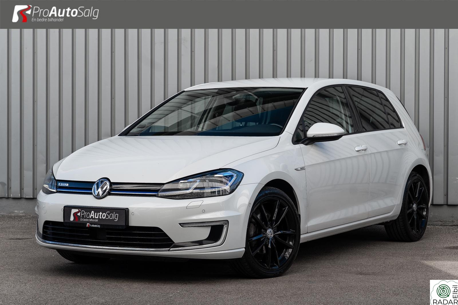 VOLKSWAGEN GOLF e-Golf 136hk ACC Navi Skinn DAB Keyless Dynaudio Kamera