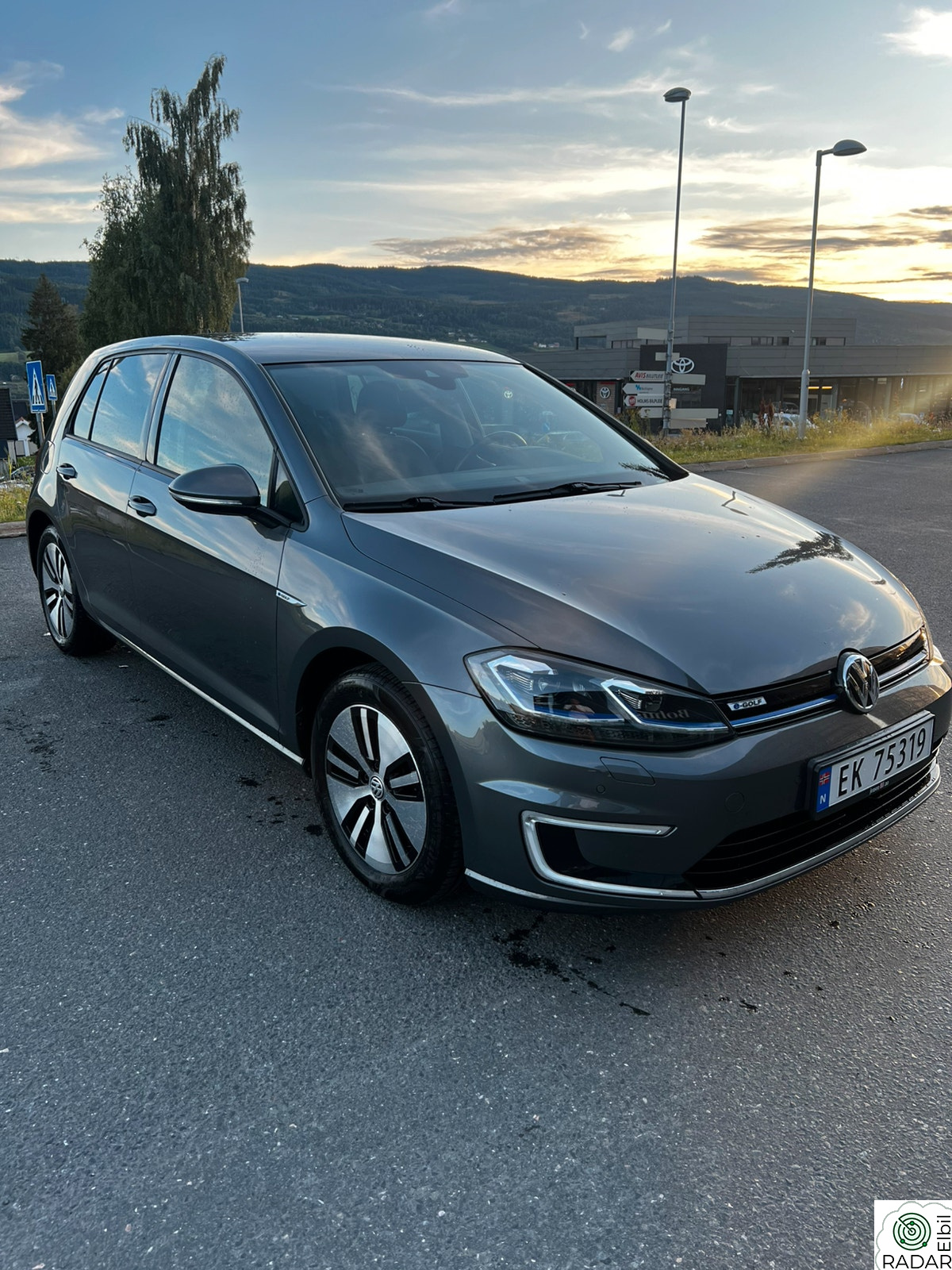 VOLKSWAGEN GOLF VW e-Golf 136hk Premium | Nytt batteri | ACC | Navi