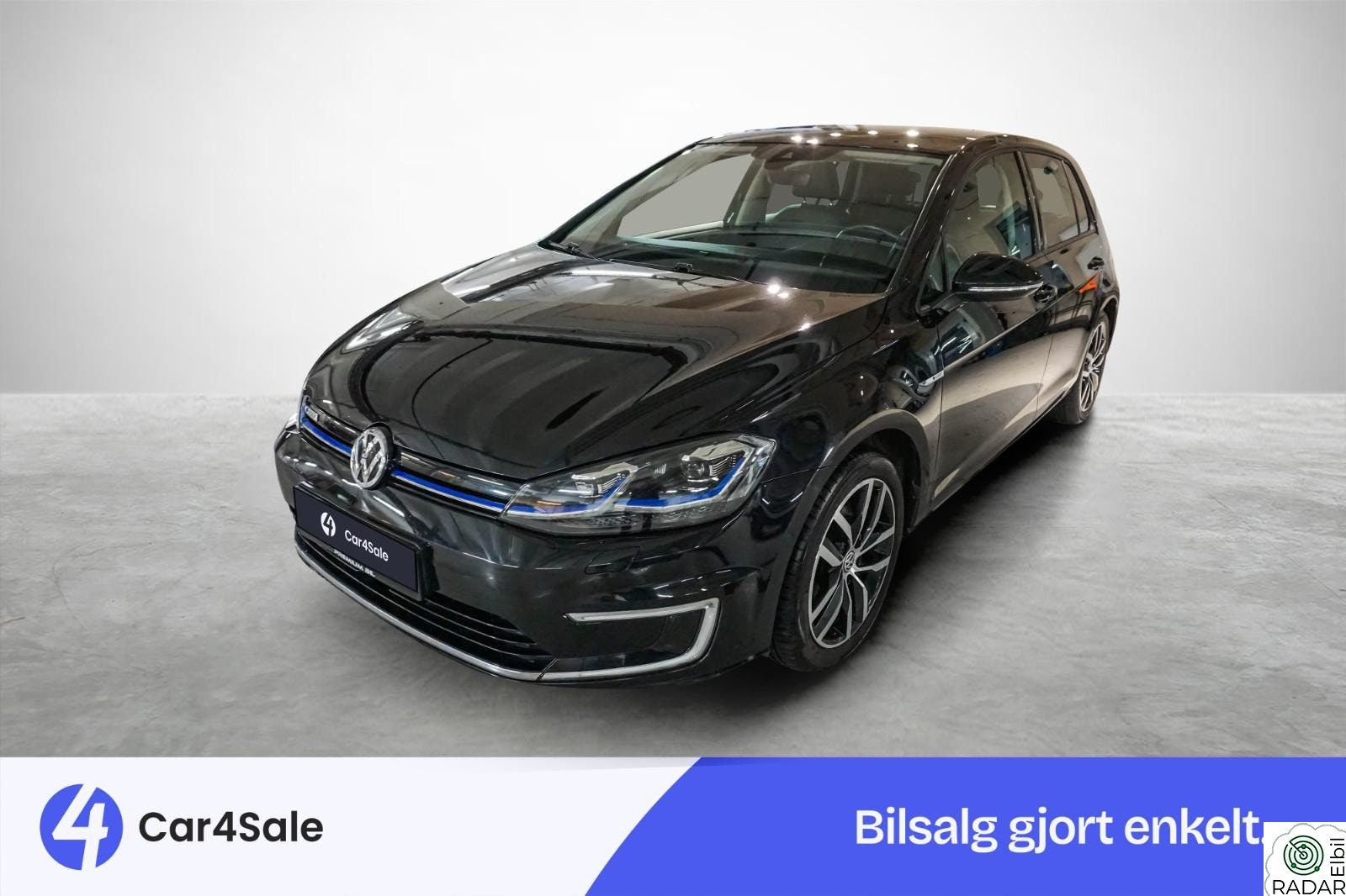 VOLKSWAGEN GOLF 300km / Skinn / A.Info / EU26 / Dynaudio / ACC / R.Kam+