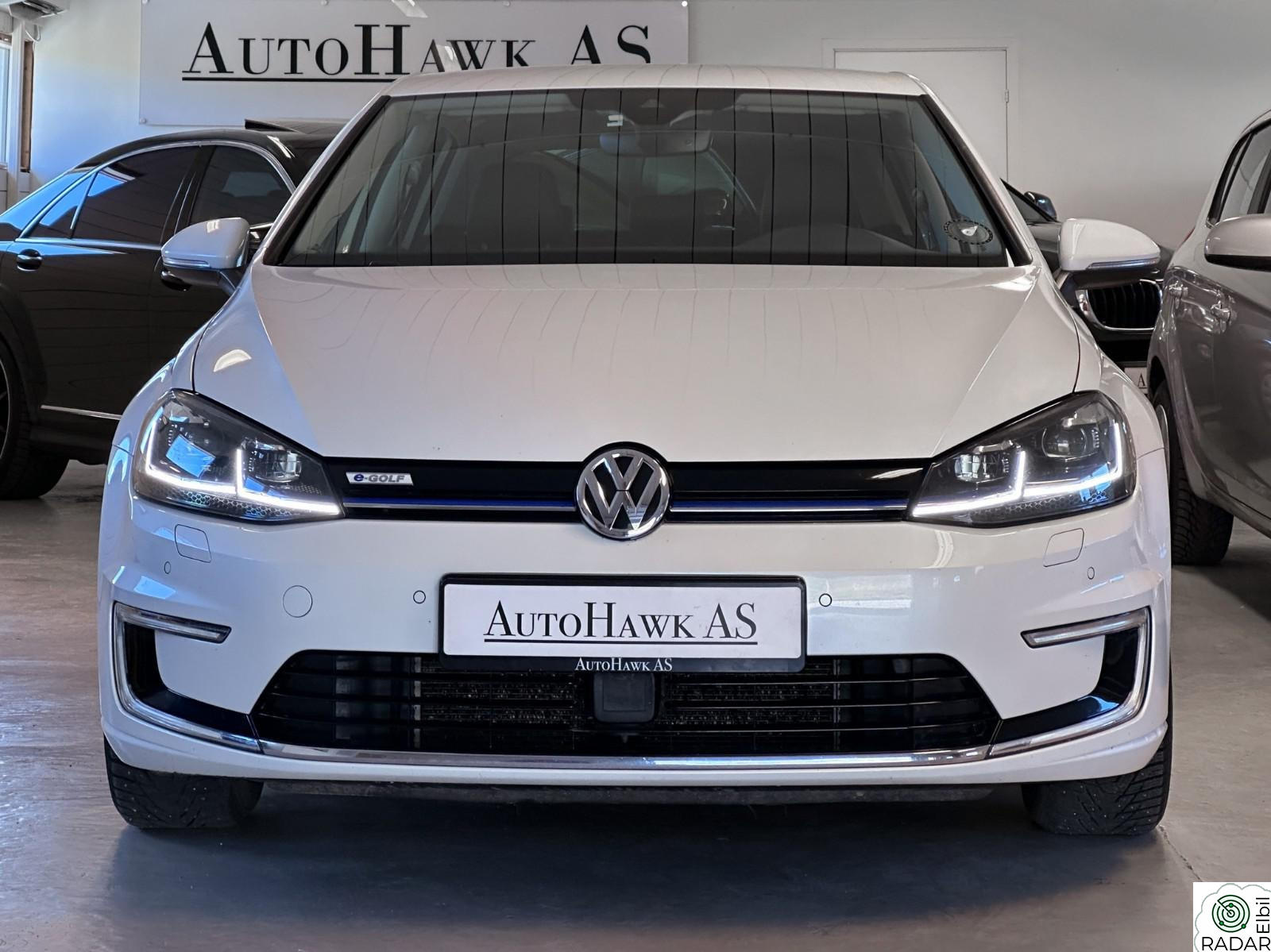 VOLKSWAGEN GOLF 300Km/Active.I.Display/DynAudio/Skinn/ACC/R.Kam/Keyless